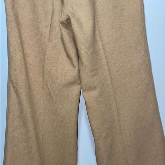 Vintage Tan Chinos with Relaxed Fit and Wide-Leg Design - Picture 7 of 10